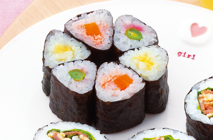 お弁当におすすめな巻き寿司のレシピ8選 大人も子供も喜ぶ 彩りにもなるレシピを厳選 小学館hugkum