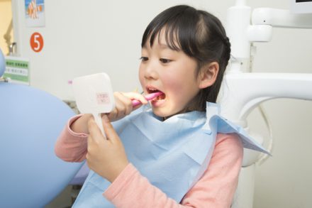 歯ブラシの選び方｜子どもの虫歯の原因と歯磨き