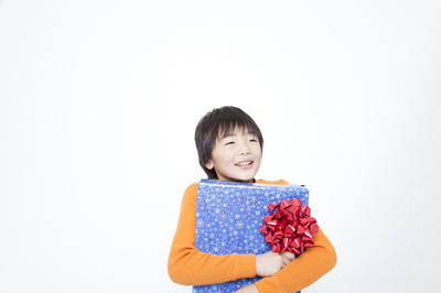 小学生が喜ぶおすすめ誕生日プレゼント 女の子 男の子 友達用の誕生日プレゼントの選び方 小学館hugkum