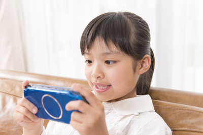 小学生の人気ゲームが満載 学年別おすすめゲーム機やソフト ボードゲーム カードゲームまで 小学館hugkum