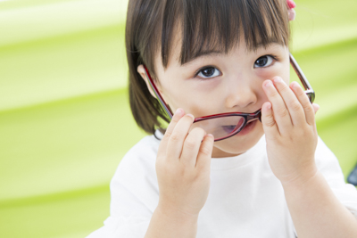 公益社団法人 日本視能訓練士協会 小児治療用眼鏡について