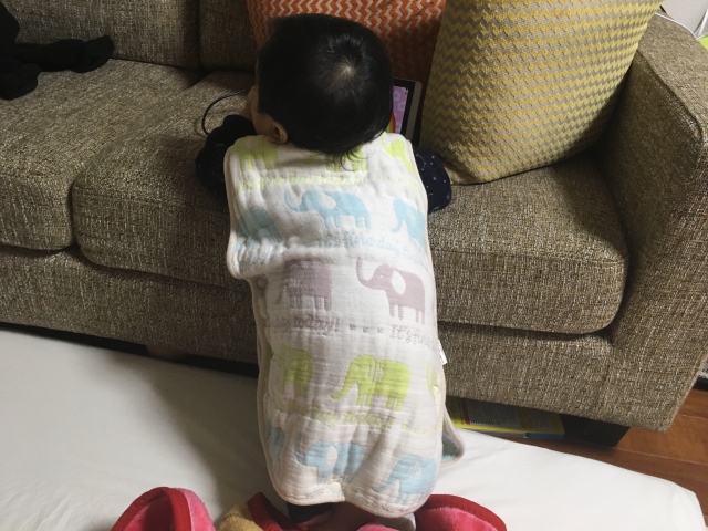 赤ちゃんのいる部屋で暖房は使ってok 注意点やおすすめ暖房器具を解説 Hugkum はぐくむ