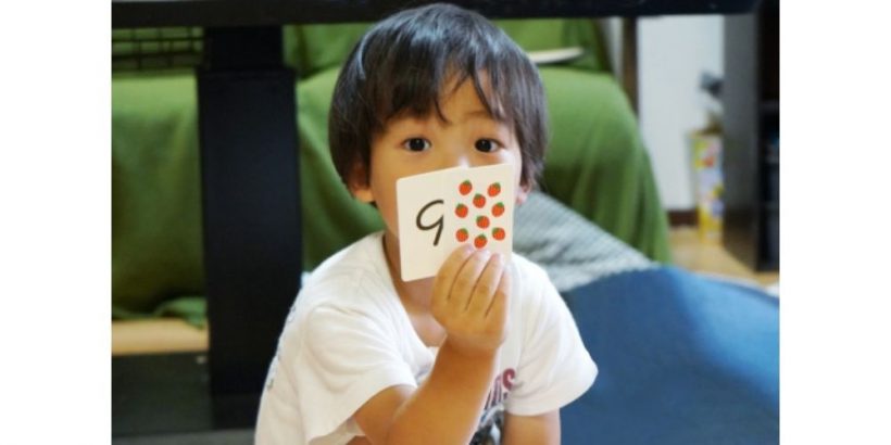 遊びながら学べる知育カードゲーム12選｜子どもから大人まで楽しめます | HugKum（はぐくむ）