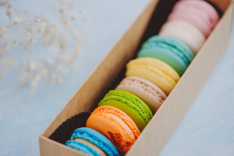 出産祝いのお返し 内祝い はいつ贈る のしや手紙のマナー 金額の相場はいくら 小学館hugkum