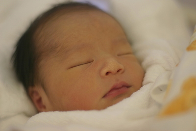 助産師監修 産後のママと生後1か月の赤ちゃんの生活 必要なものや お出かけはいつから 産後のスケジュールと１日の過ごし方 Hugkum 小学館公式
