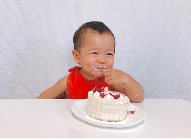 1歳でも誕生日ケーキを食べさせたいママはどうしてる 手作りバースデーケーキ事情 Hugkumが調べてみました Hugkum はぐくむ