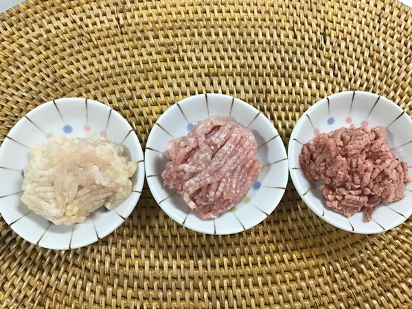 離乳食のそぼろはいつから ひき肉の種類 豚 鶏 牛 の違いや下処理方法 レシピを公開 Hugkum はぐくむ