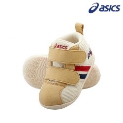 ファーストシューズはいつから いつまで履ける 選び方や注意点 男女別おすすめアイテムも Hugkum はぐくむ