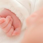 助産師監修 赤ちゃんの爪の切り方 注意点やトラブル対策 新生児用爪切りのおすすめをご紹介 小学館hugkum