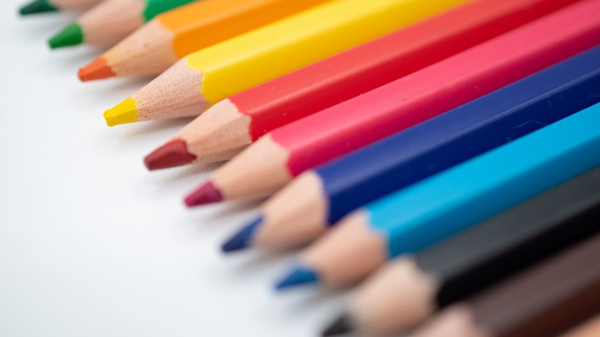 子ども向け色鉛筆のおすすめ12選 進化を遂げる色鉛筆の種類や選び方を紹介 Hugkum はぐくむ