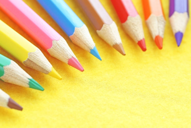 子ども向け色鉛筆のおすすめ12選 深化を遂げる色鉛筆の種類や選び方を紹介 小学館hugkum