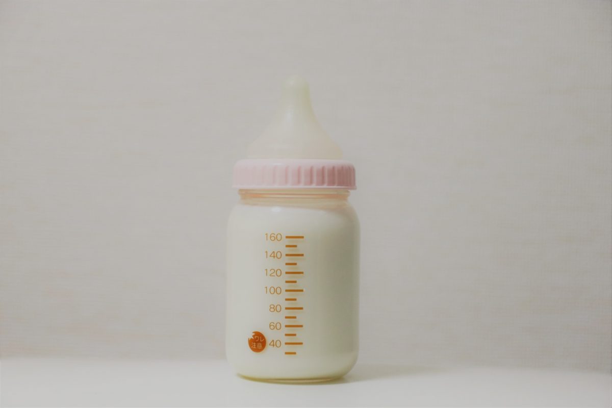 使い捨て哺乳瓶」おすすめ4選｜育児の負担を軽減し、お出かけ・災害