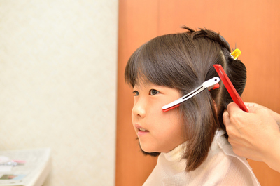 小学生 女の子に人気の髪型は 人気のヘアスタイルランキング アレンジ 料金の相場を徹底調査 小学館hugkum