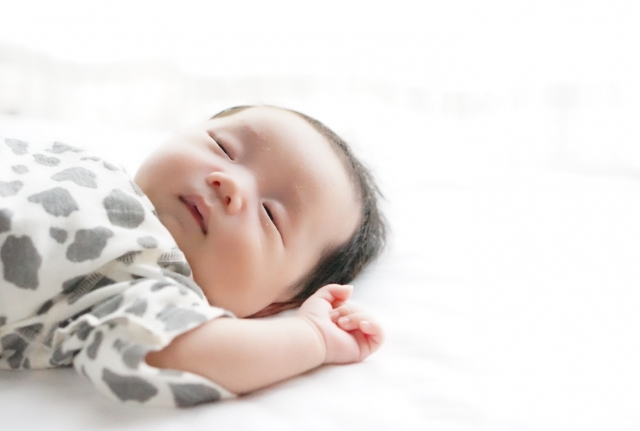 ママが選んだ「赤ちゃんの枕」おすすめ8選｜選び方やお手入れ方法、ママの口コミをチェック！ | HugKum（はぐくむ）