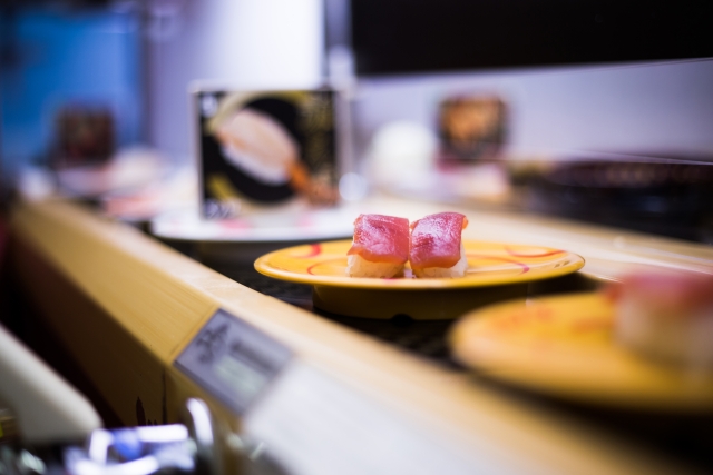 刺身は何歳から食べられる 進め方や気をつけること 寿司デビューの注意点を離乳食インストラクターがお答え 小学館hugkum