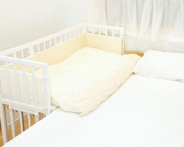 新生児のベッド 添い寝はどうすればいいの ベッドインベッドや添い寝できるベビーベッドのおすすめを紹介 小学館hugkum