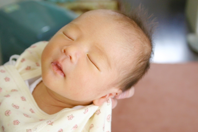 新生児用スタイのおすすめはこれ 西松屋で人気の7枚組や手作り用の型紙をご紹介 小学館hugkum
