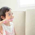 子どもの電動歯ブラシは本当に必要 いつからok 初心者でも使いやすいおすすめ4選 小学館hugkum