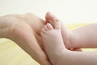 赤ちゃんの爪のトラブル、原因と予防・対策法