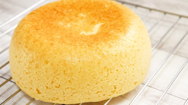 炊飯器でケーキが焼けちゃう ケーキモードの仕組みと 普通の炊飯器で作る簡単 人気のレシピ集 小学館hugkum