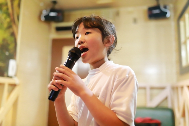 21年 子供に人気の曲24選 幼児から小学生までみんなが歌ってるベストソング Hugkum はぐくむ