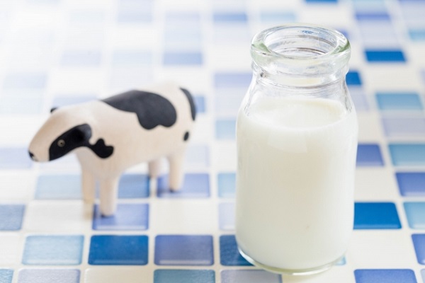 飲みきれない牛乳は冷凍保存がおすすめ！ 保存期間、冷凍テクニックから活用術まで