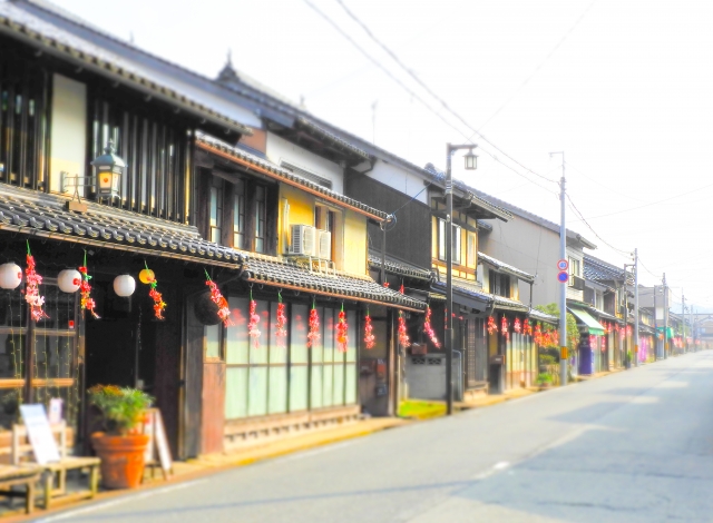 宿泊施設その他の観光スポットも多い竹田城跡の城下町。情緒あふれる一角をさがして歩くのも楽しい。