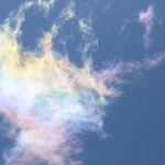 「秋の雲」にはどんな種類がある？ うろこ雲・ひつじ雲・すじ雲の特徴や名前、天気との関係を解説