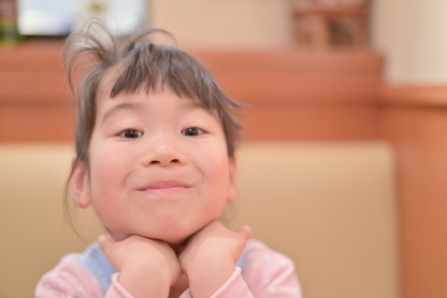 子どもの小さな嘘が気になります。放置したら嘘つきの常習犯になりませんか?【現役教諭がアドバイス】 HugKum(はぐくむ)