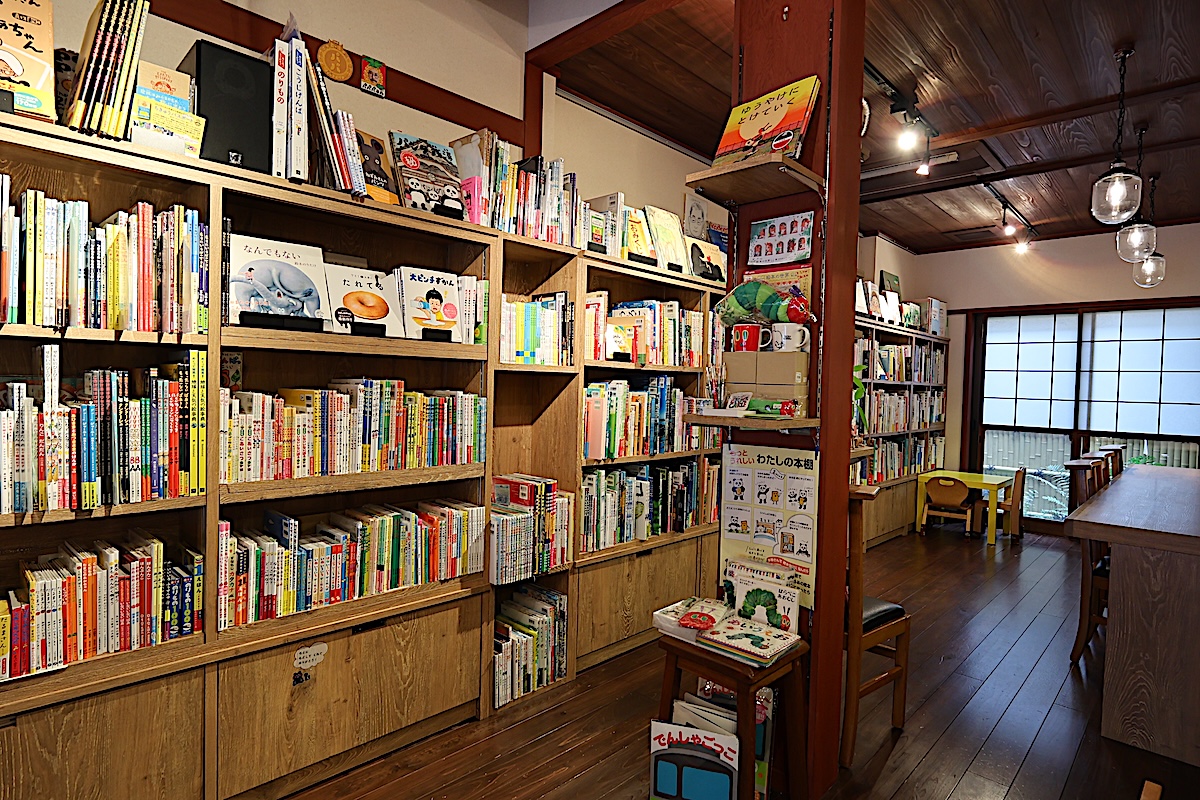 Mébaéの店内