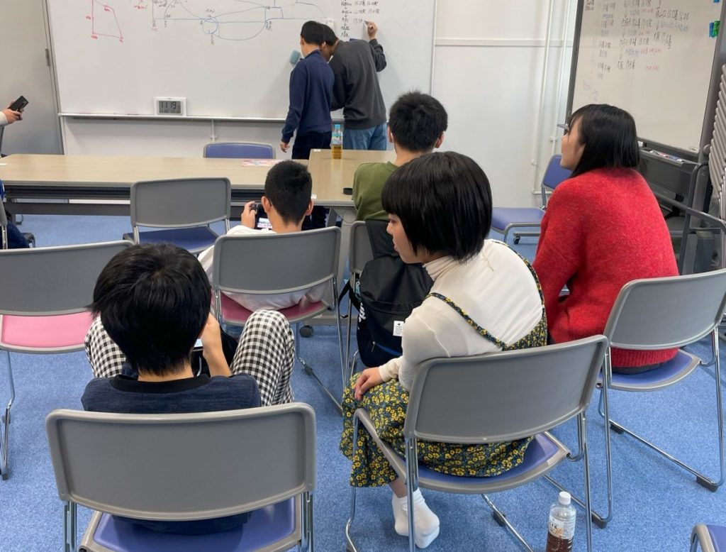 「鉄オタ倶楽部」活動の様子