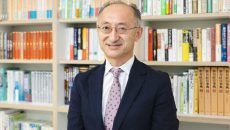廣政愁一氏