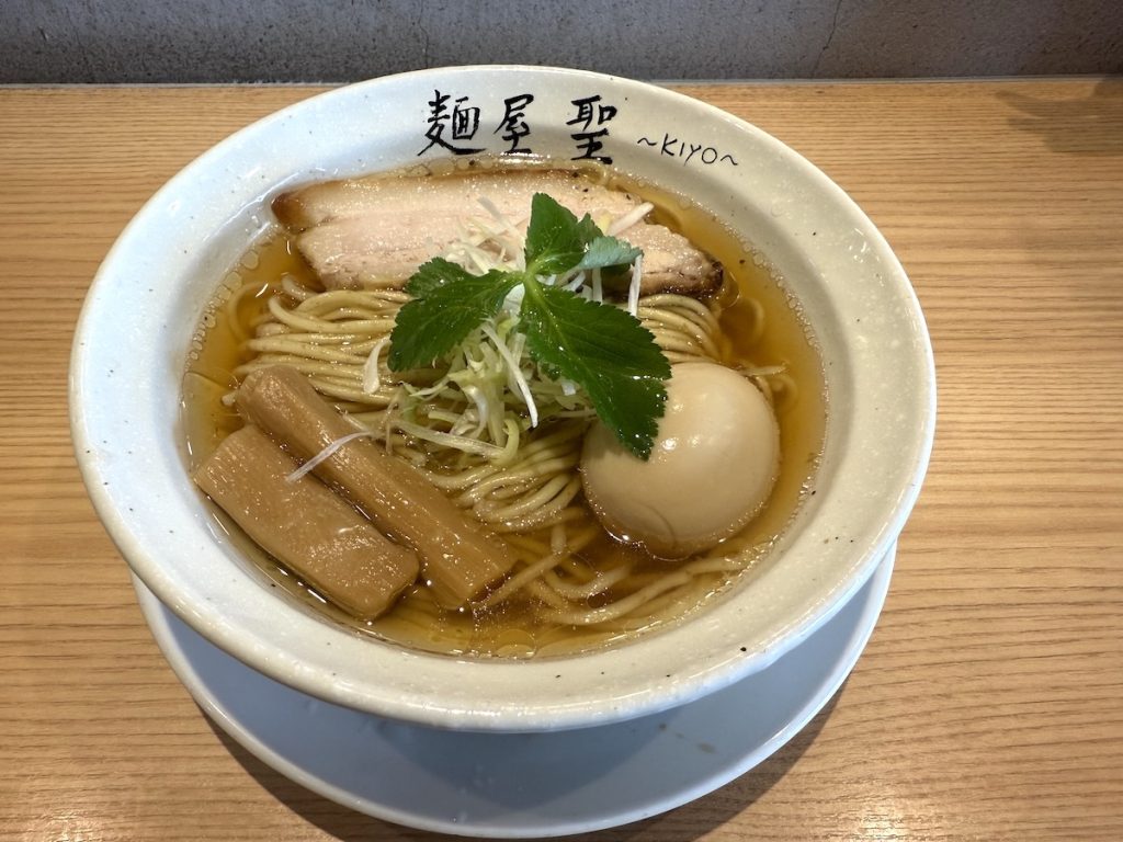 「麺屋 聖 Kiyo」の外観。