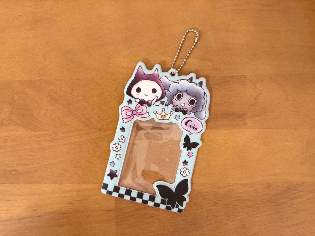 アイスブルー×ブラックのクールなカラーリングがかわいい!