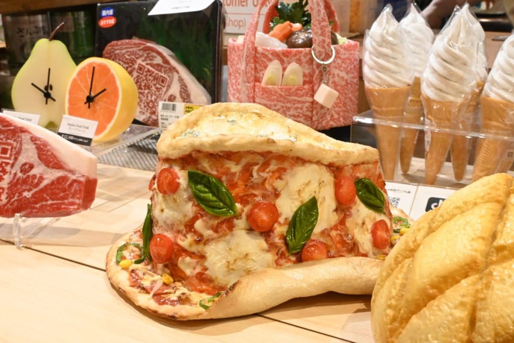 本物の食品そっくりのユニークなアイテム