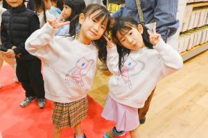 お揃いコーデを選んだ女の子も