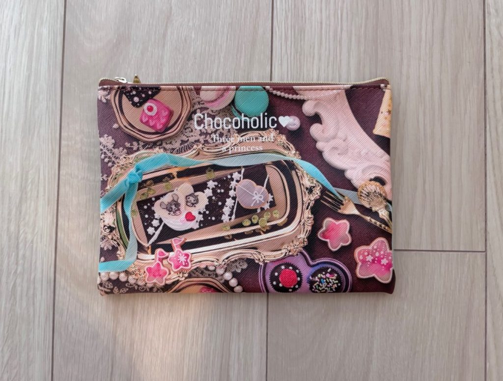 デザインも素材感も、ふろくとは思えないクオリティ…！