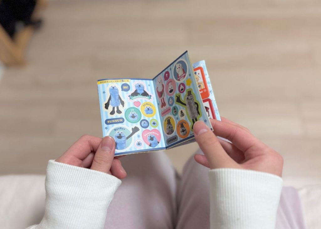 小さくてもシールはたっぷり！パペットスンスン、激カワです…