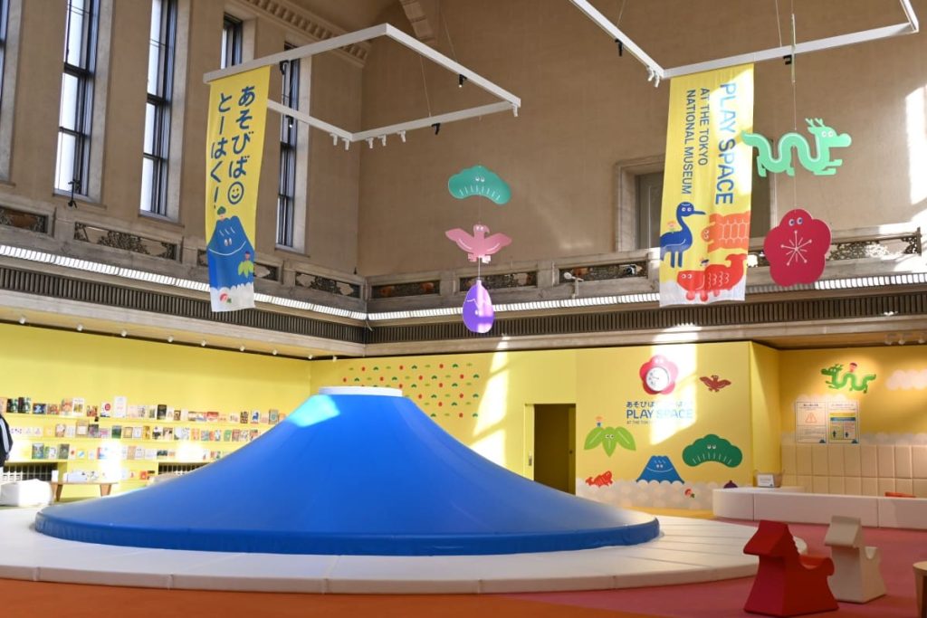 かなり広々とした空間が印象的な「あそびば☺とーはく!」