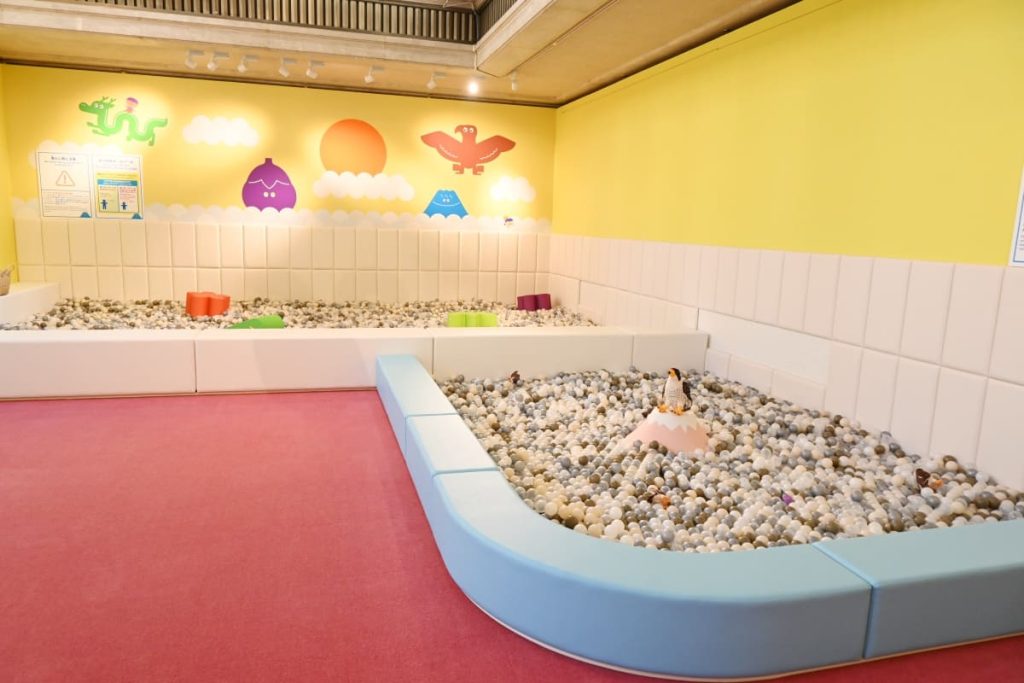 はつゆめボールプール