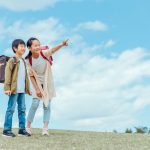 【不登校】HSCの息子が入学式直後から行きしぶり…沢木ラクダさんに訊く4年間の記録。付き添い登校から特別支援学級、親の送迎卒業まで。親子の変化と乗り越え方とは？