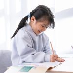 人気ブロガー・ベリーさんに聞く【算数のおうち学習術】「４人きょうだいで同じやり方は通じない！」子ども一人ひとりに合った学び方を試行錯誤