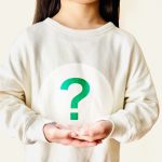 娘のおりもの、どんな変化に気をつける？ 「色・におい・かゆみ」と受診の目安を産婦人科医に聞いた